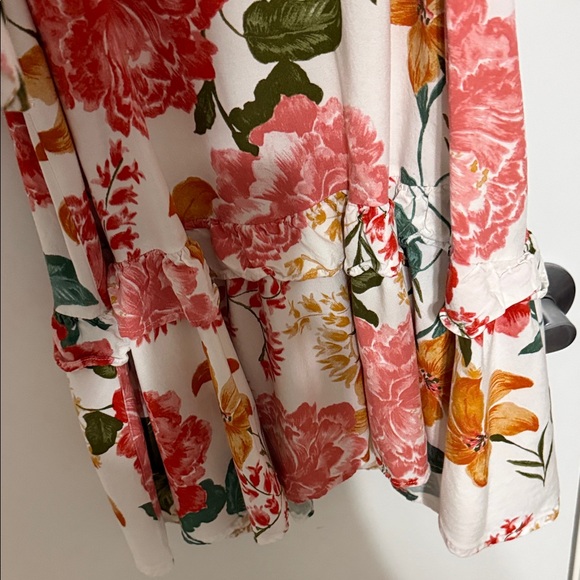 Petal & Pup Pink Floral Blouse - Picture 5 of 9